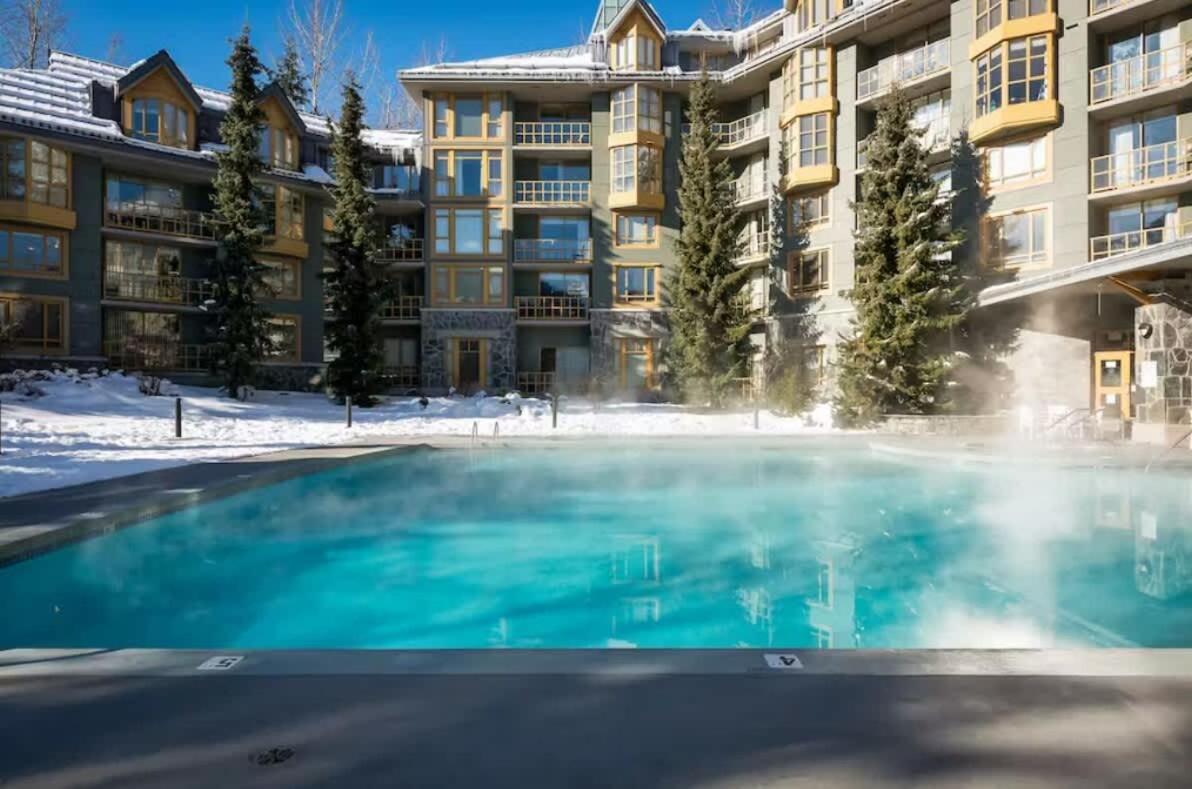 Renovated 1Bed-1Bath In Village With Pool, Hot Tub, And Sauna Whistler Exterior foto